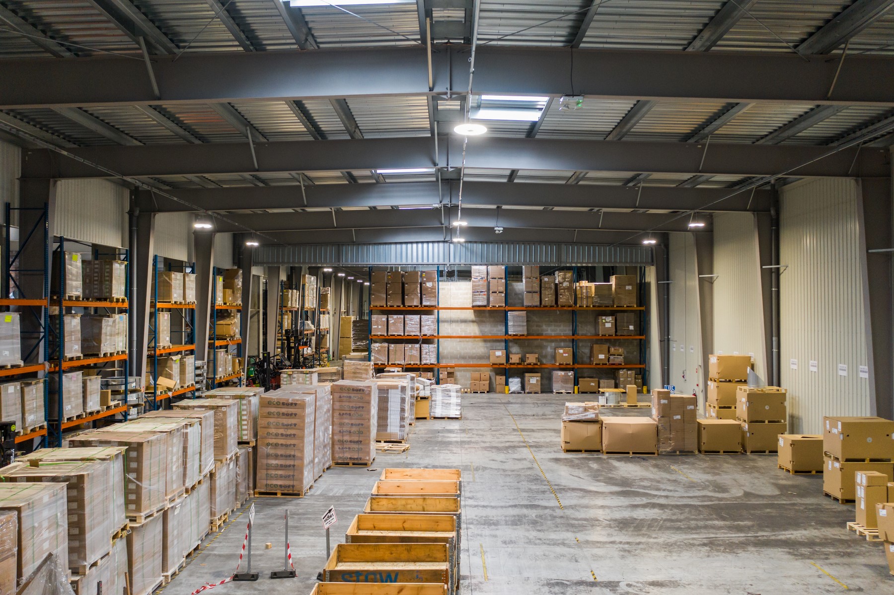 Agrandissement de l'usine Lindab par Première Avenue Signatures